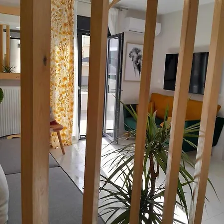 Helios Cozyhome شقة *